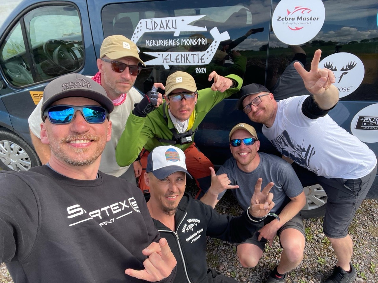 b05d06e8-b755-4a19-bda8-670ea803efd3 Large